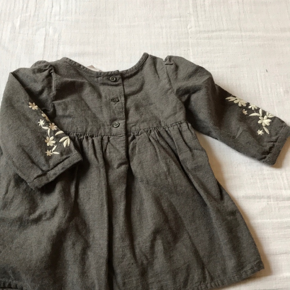 🔥 4 for $25 🔥 BabyGap long sleeve dress - Picture 3 of 4